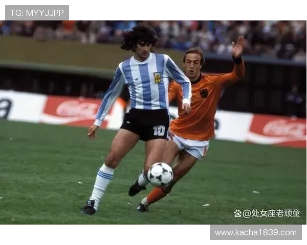 探寻那些被遗忘的足球明星与他们的辉煌瞬间 探寻那些被遗忘的足球明星与他们的辉煌瞬间